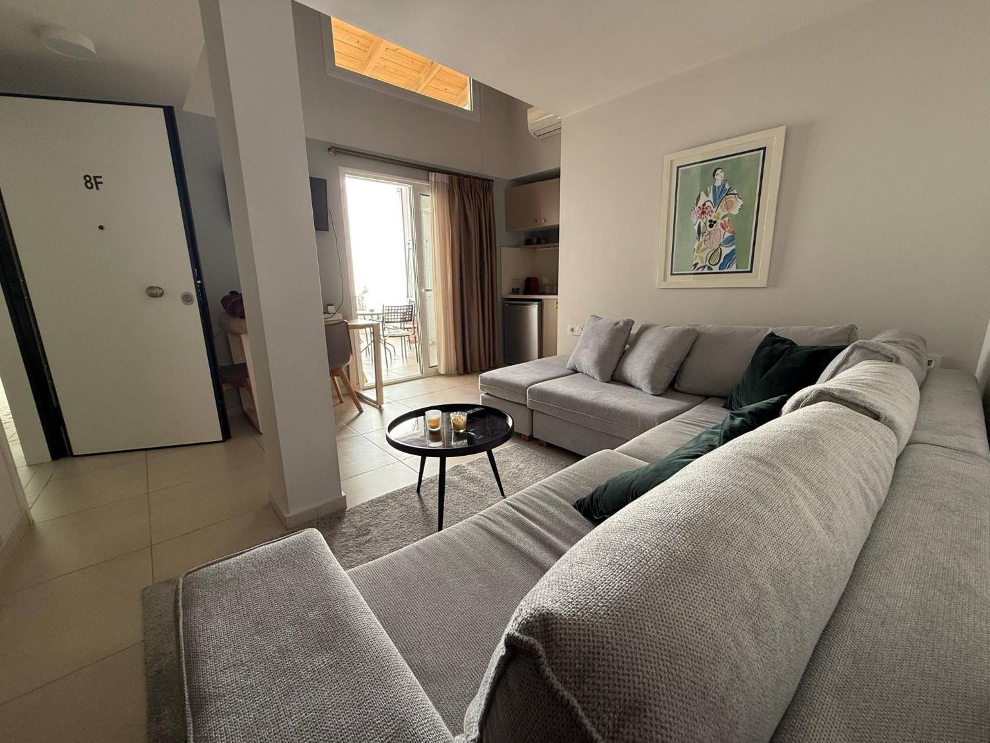 Stylish Studio Apartment - 8F House Kalamata Exterior foto